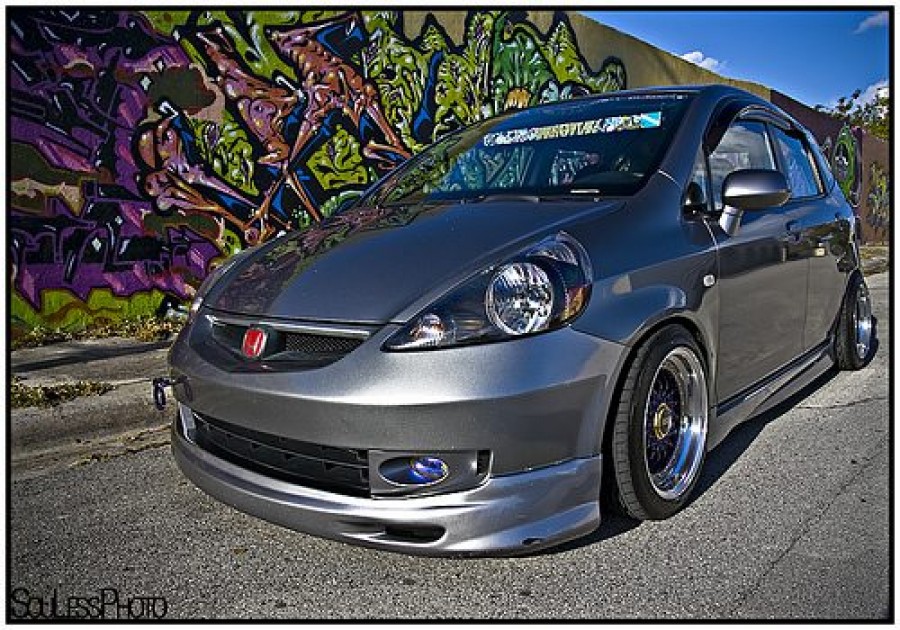 Honda Fit 1re génération roues BBS RS R15 8J ET17 195/45 8.5J