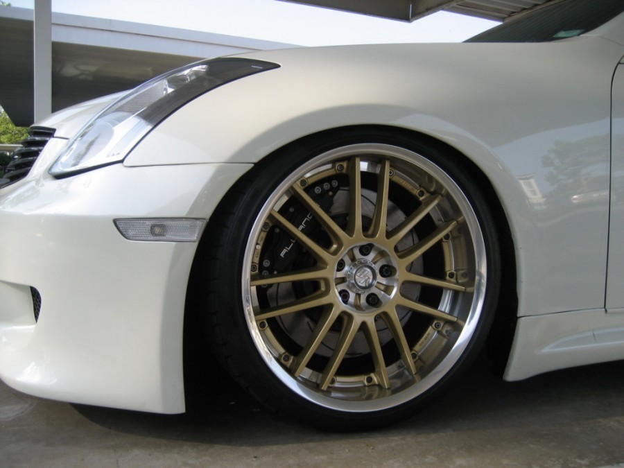 Infiniti G35 Coupe V35 roues Rays Volk Racing GT30 R20 9.5J ET23 255/30 10.5J ET24 285/30