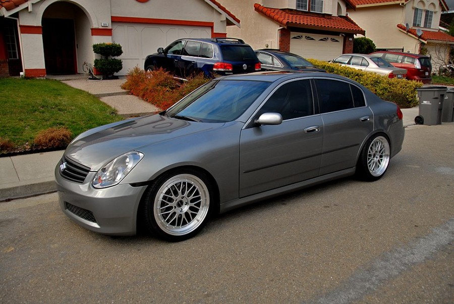 Infiniti G35 Sedan roues Linea Corse LeMans R19 8.5J ET15 225/40 10J ET20 245/40