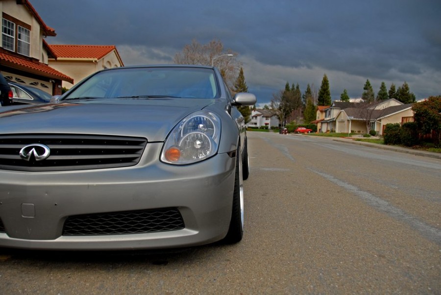 Infiniti G35 Sedan roues Linea Corse LeMans R19 8.5J ET15 225/40 10J ET20 245/40