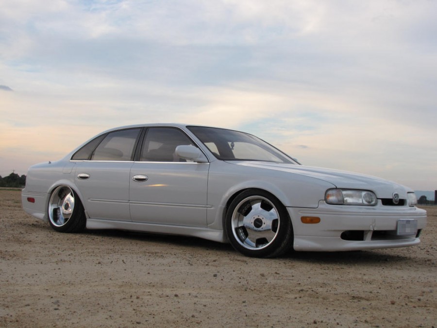 Infiniti Q45 G50 roues Work Euroline DH R17 9J 225/45 R18 ET6 225/40
