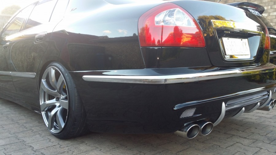 Infiniti Q45 roues OEM Nissan GTR R20 9.5J ET45 245/35 10.5J ET25