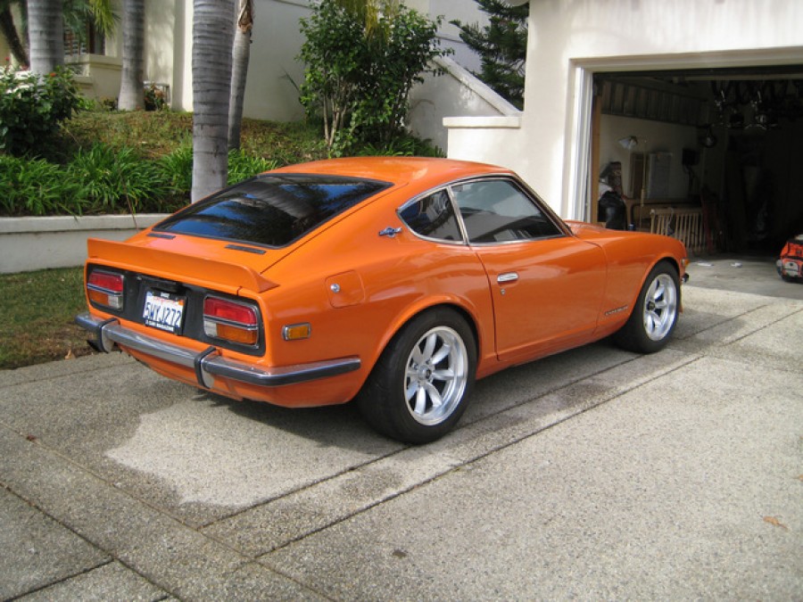Datsun 240Z roues Rota RB R16 8J ET4 225/50