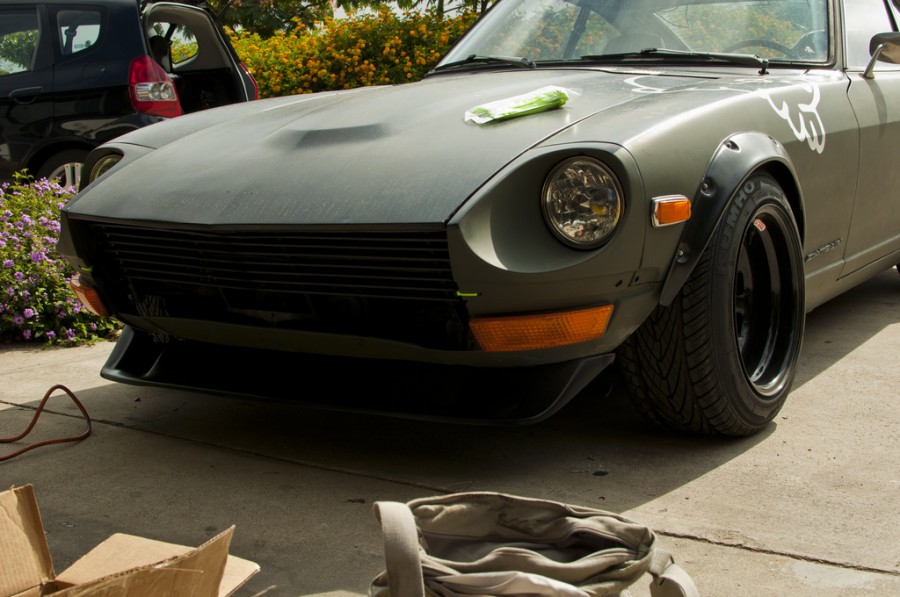 Datsun 240Z roues Diamond Racing Pro Challenger R15 10J ET-32 225/50 ET-25