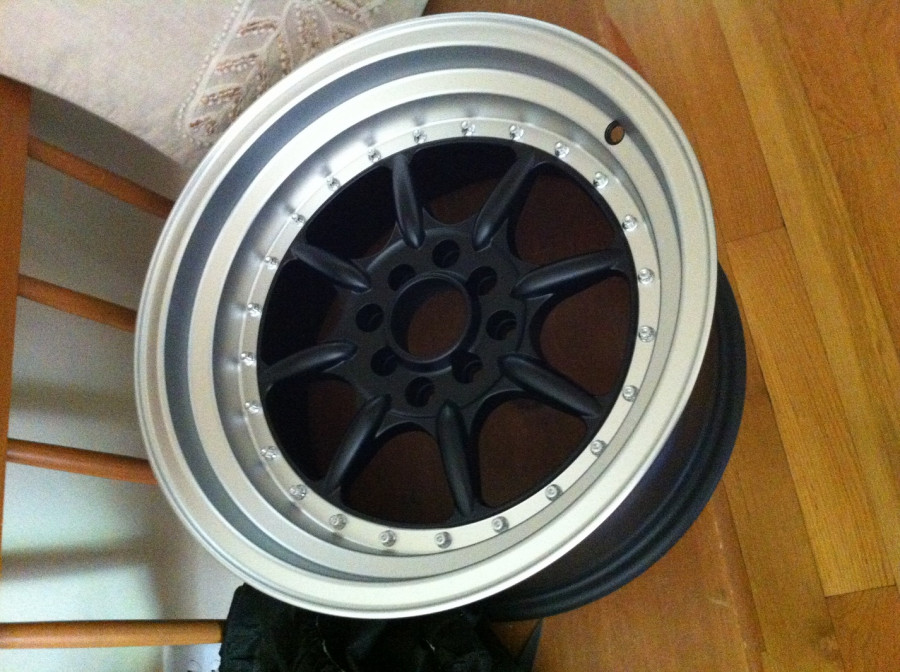 Datsun 280Z roues XXR 002 R16 8J 225/50