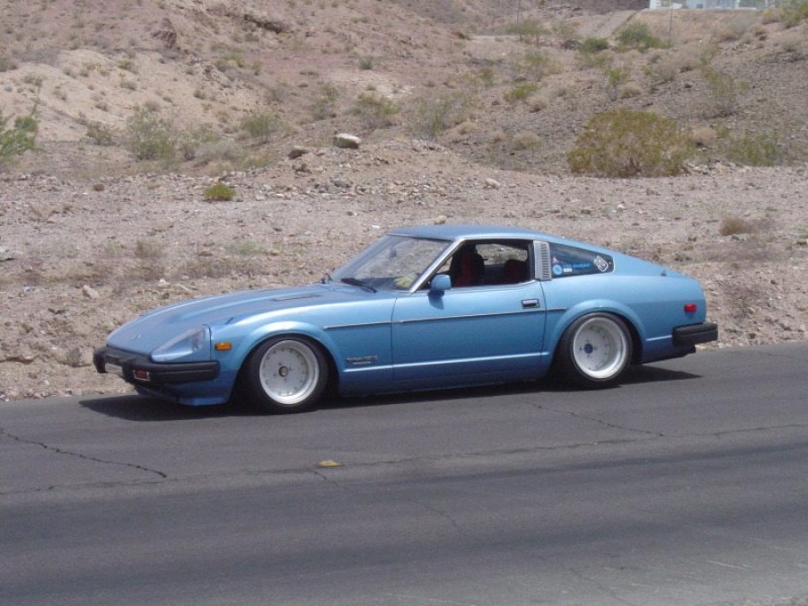Datsun 280ZX roues Chassis Engineering  R15 8J ET-12 205/50 10J ET-50