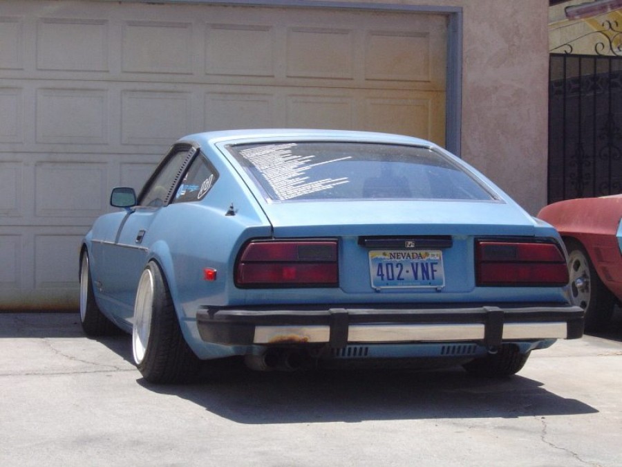 Datsun 280ZX roues Chassis Engineering  R15 8J ET-12 205/50 10J ET-50