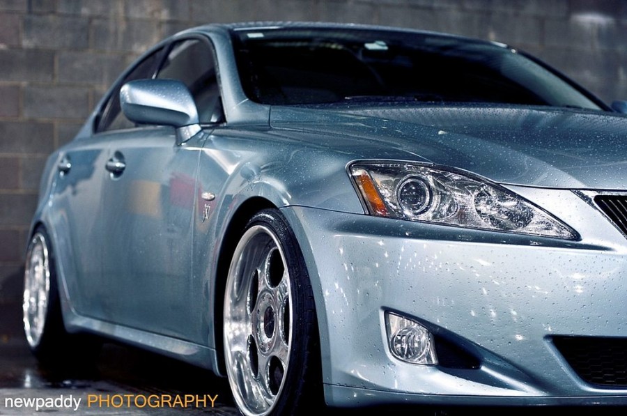 Lexus IS roues SSR Vienna Shalk R18 9J ET24 215/40 10J 235/40