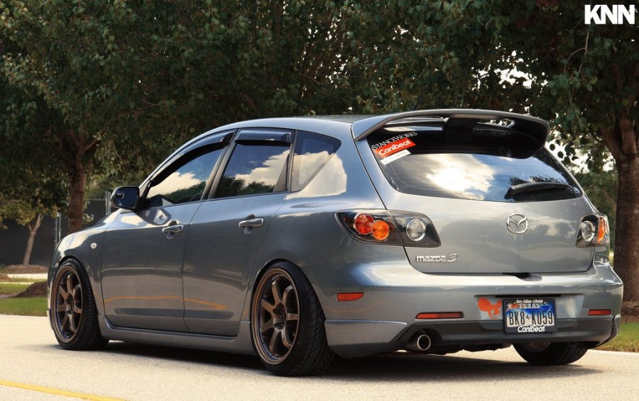 Mazda 3 1re génération roues Weds Sport SA90 R17 8J ET25 205/40 9J ET20