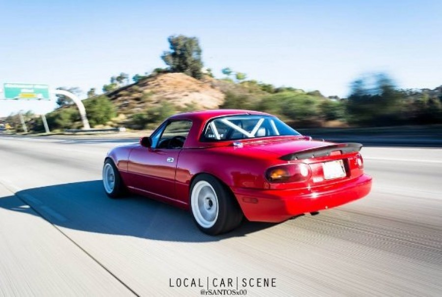 Mazda MX-5 Miata NA roues Rota Grid R15 9J ET36 225/45