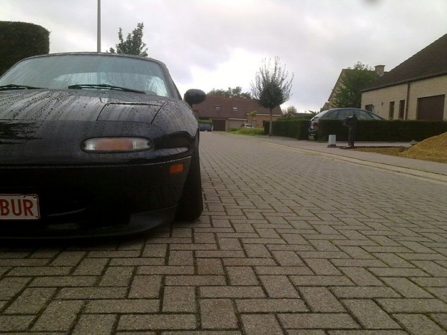 Mazda MX-5 Miata NA roues Azev Type A R16 9J ET15 215/40 ET25