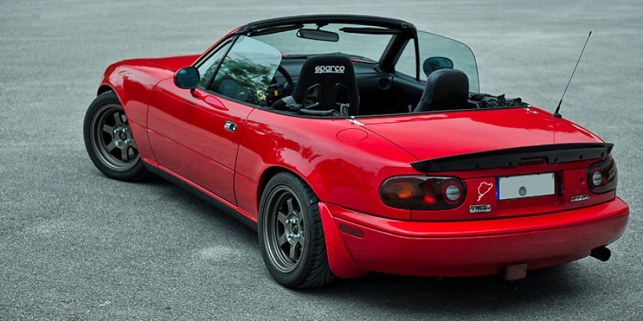 Mazda MX-5 Miata NA roues R15 7J ET20 195/50