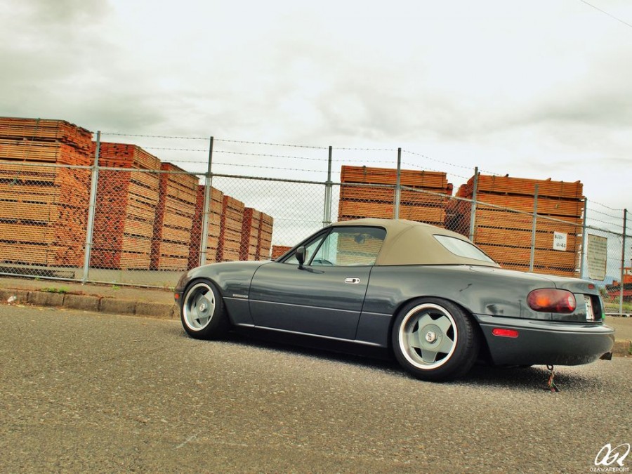 Mazda MX-5 Miata NA roues ESM 009 R15 8J ET10 195/50 convertible 