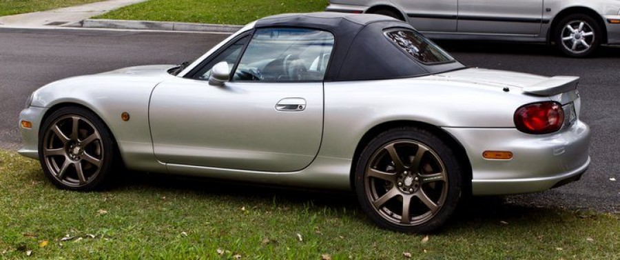 Mazda MX-5 Miata NB roues Work Emotion XT7 R17 8J ET32 215/40 9J ET38 235/40