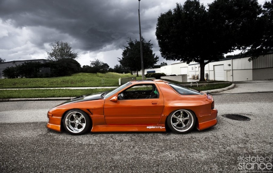Mazda RX-7 FC roues Work VS-KF R18 9J ET-17 225/40 10.5J ET1 265/35
