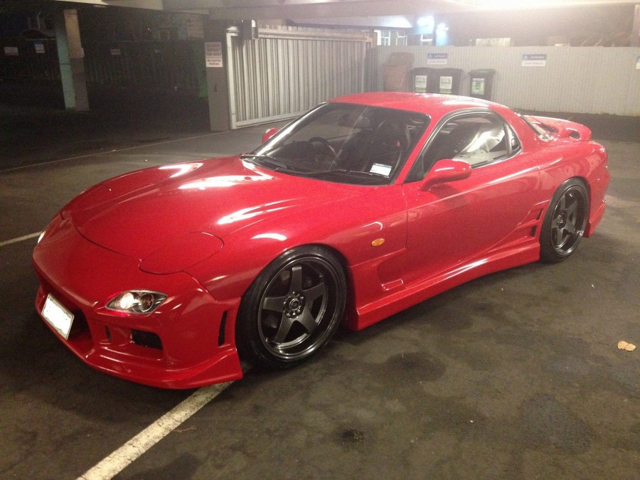 Mazda RX-7 FD roues Rota GTR-D R18 9.5J ET30 235/40 ET15
