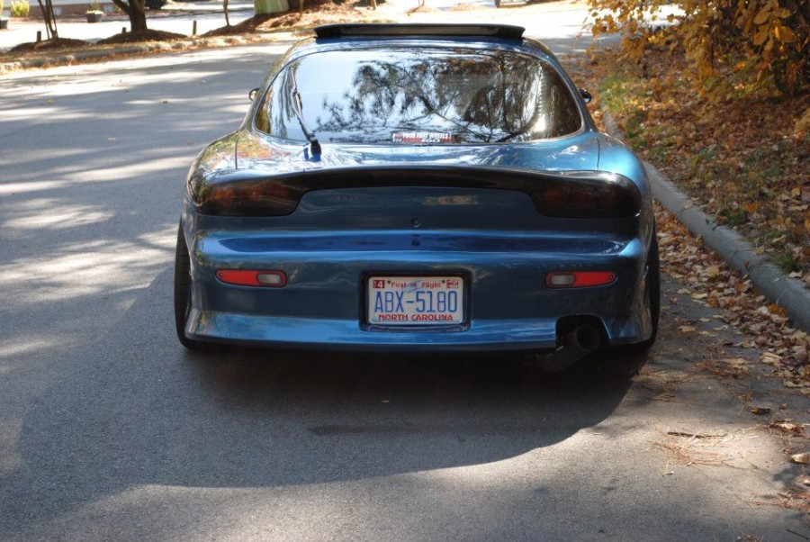 Mazda RX-7 FD roues Advan Yokohama RG-D R18 10J ET30 255/35 10.5J ET35 275/35