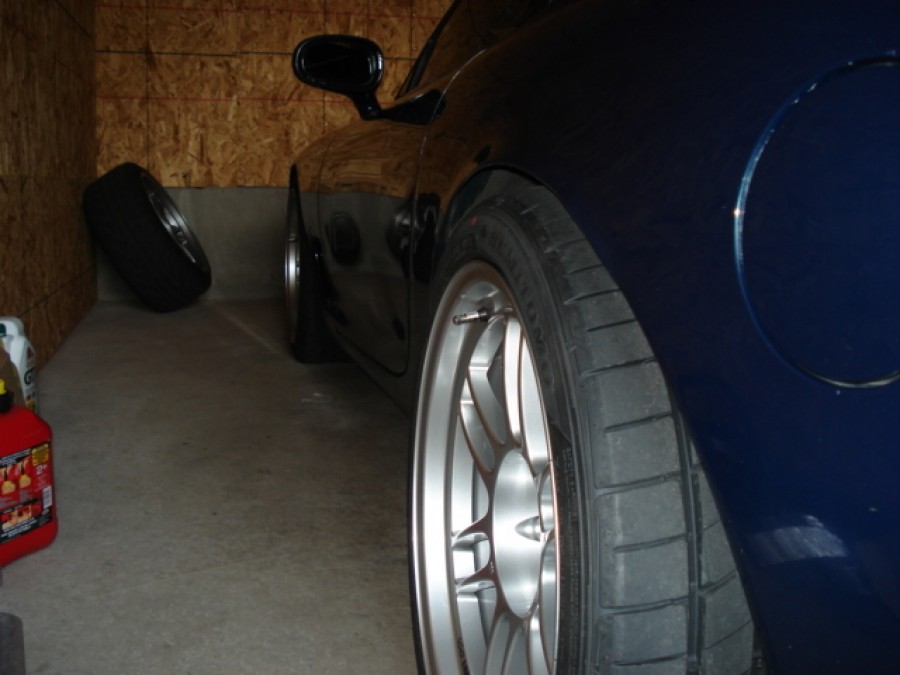 Mazda RX-7 FD roues Enkei RPF1 R18 10J ET38 265/35 10.5J ET15 295/30