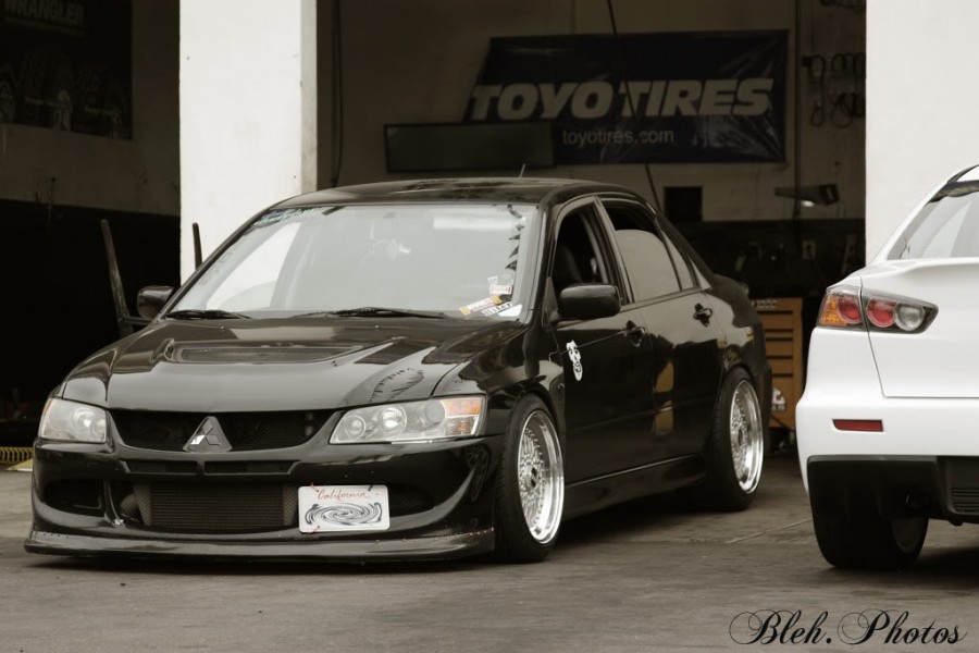 Mitsubishi Lancer Evolution IX roues BBS RS R17 10J ET15 245/40