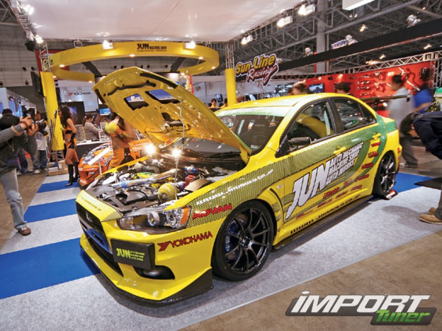 Mitsubishi Lancer Evolution X roues Advan Yokohama RZ R19 10J ET35 265/30
