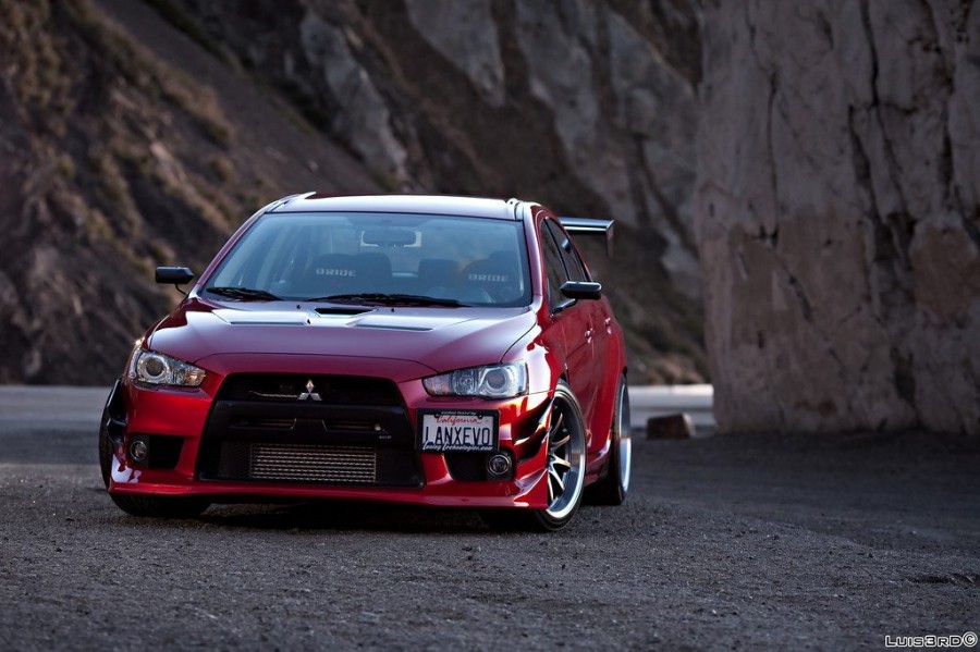Mitsubishi Lancer Evolution X roues Rays Volk Racing CE28N R19 10.5J ET22 275/35