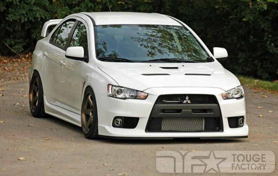 Mitsubishi Lancer Evolution X roues Rays Nismo LM GT4 R18 10.5J ET15 265/35