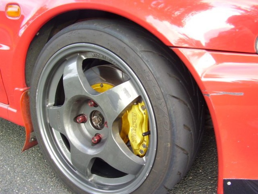 Mitsubishi Lancer Evolution I roues Compomotive MO R17 7.5J ET35 205/40
