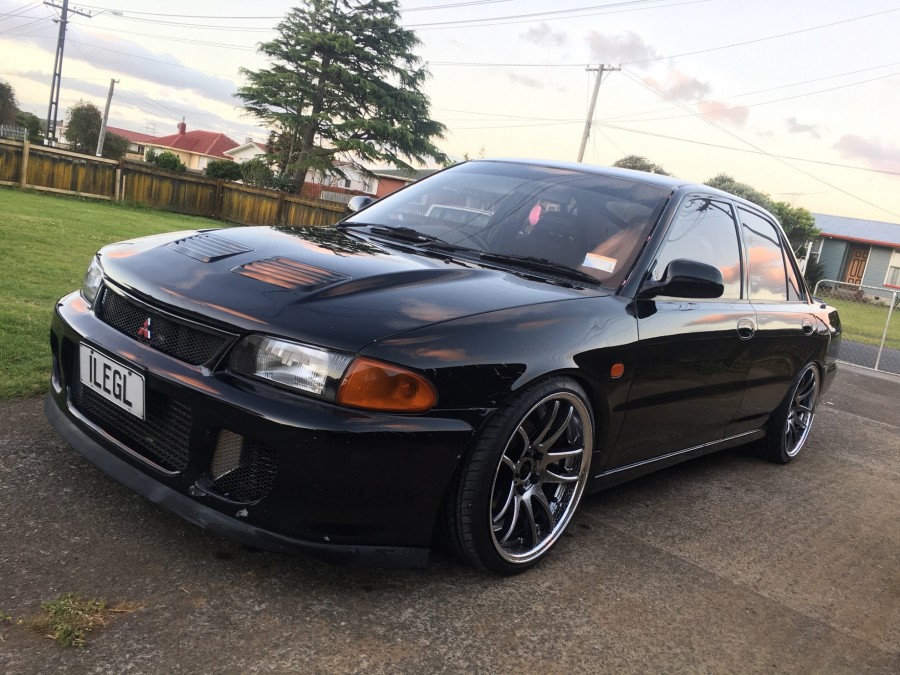 Mitsubishi Lancer Evolution I roues Work Emotion CR KAI R18 8.5J ET24 215/35
