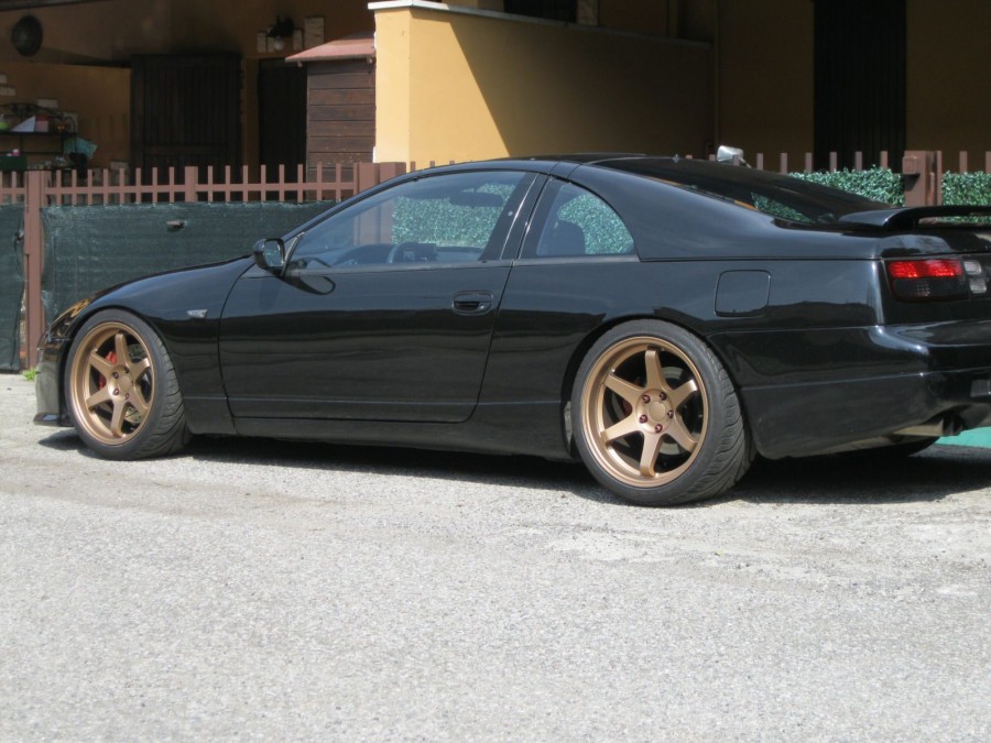 Nissan 300ZX roues Varrstoen ES 2 R18 9.5J ET12 235/40 10.5J ET22 265/35