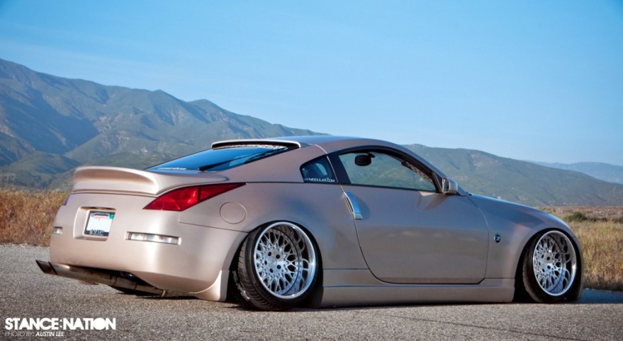 Nissan 350Z roues VIP Modular VX110 R18 10.5J ET-16 235/35 12J ET-6 245/35