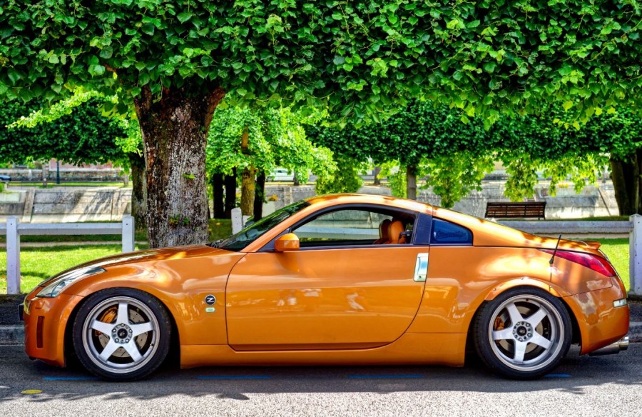Nissan 350Z roues Rota GTR-D R18 10J ET12 235/40 12J 275/35