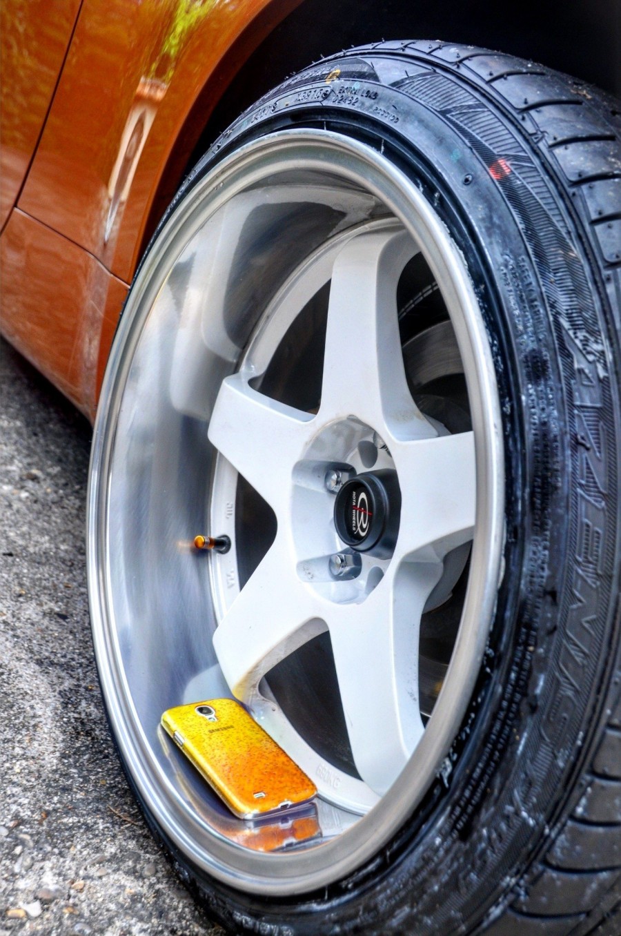 Nissan 350Z roues Rota GTR-D R18 10J ET12 235/40 12J 275/35