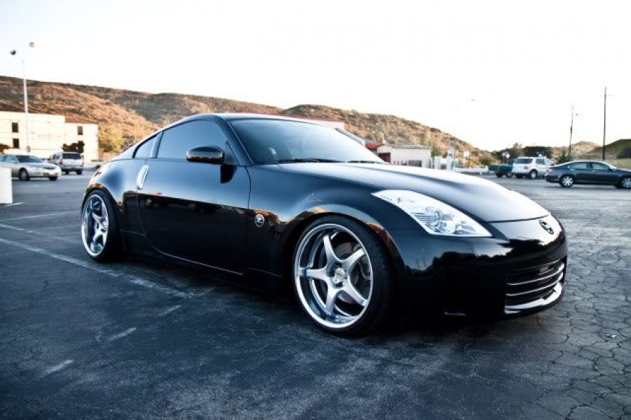 Nissan 350Z roues AME Circlar Spec R R19 9J ET-1 225/35 10J ET-8 245/35