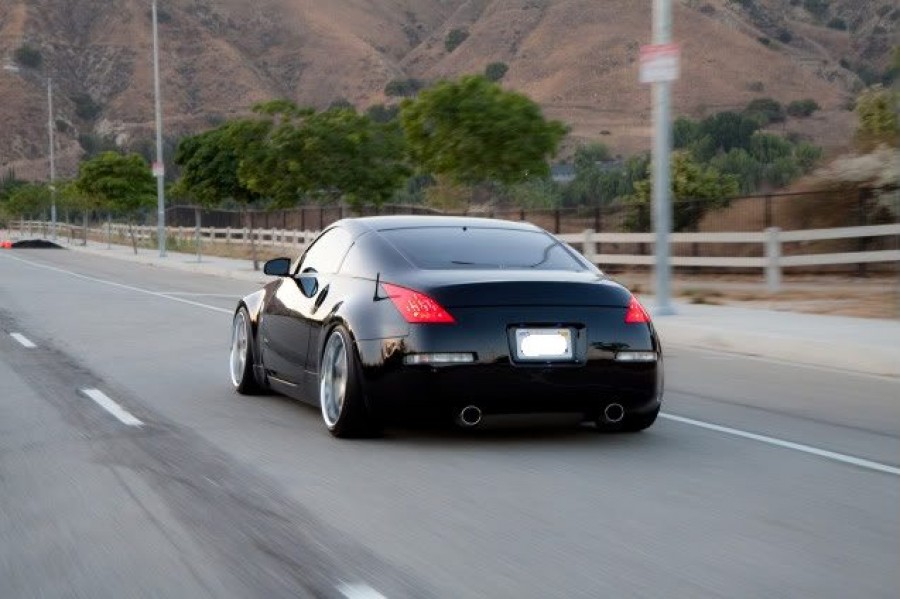 Nissan 350Z roues AME Circlar Spec R R19 9J ET-1 225/35 10J ET-8 245/35