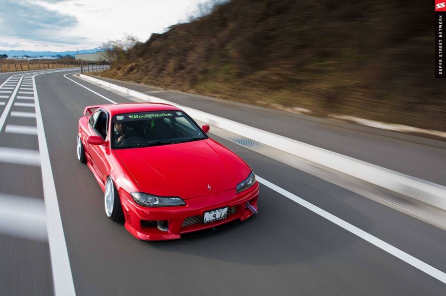 Nissan Silvia S15 roues Work VS-KF R18