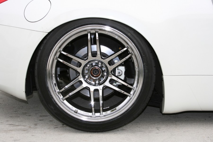 Nissan 350Z roues AME Tracer TM-02 R19 9.5J ET12 245/35 10.5J ET2 275/35