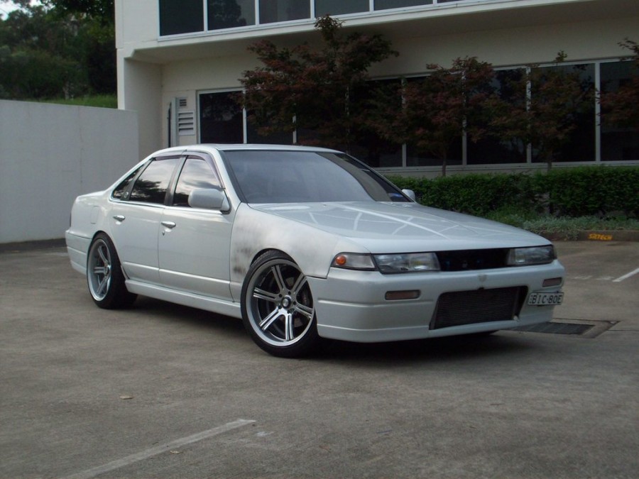 Nissan Cefiro roues Do Luck Double Six R18 9.5J ET15 225/45