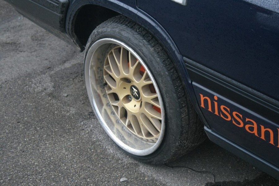 Nissan Laurel C32 roues Brock B1 R16 7.5J ET35 195/45 Work VS-XX R17 10J ET20 205/40