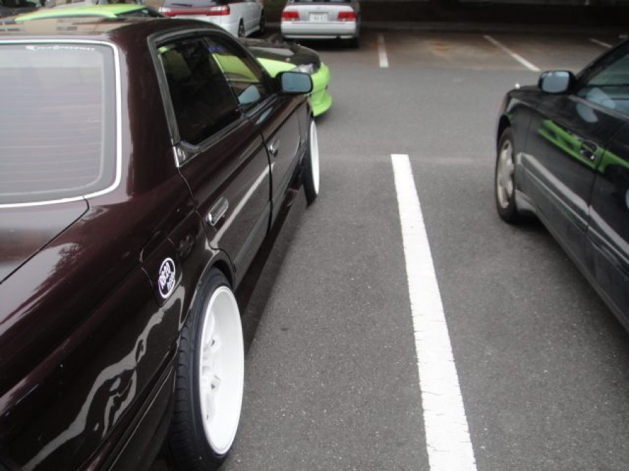 Nissan Laurel C33 roues Work Emotion XD9 R18 10J ET18 225/40 235/40