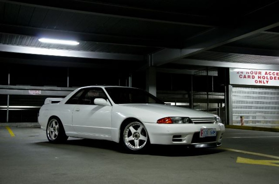 Nissan Skyline R32 диски Rays Sebring Zeiger 5 Sport R17 9.5J ET25 255/40