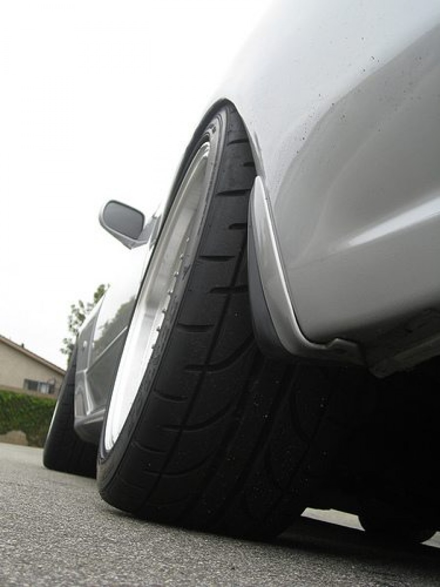 Nissan Skyline R32 диски BBS RS R17 9J ET-10 245/40 GTR 