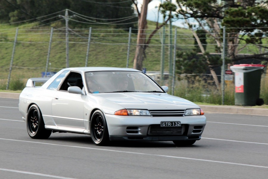 Nissan Skyline R32 диски Enkei RPF1 R17 10J ET18 255/40 GTR 