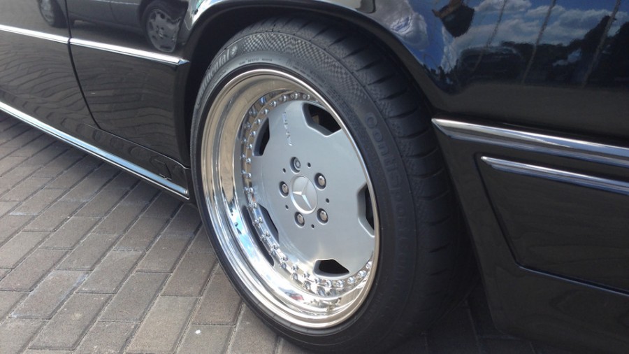Mercedes-Benz E-Class W124 диски OEM Mercedes AMG R17 9J ET31 225/45 10J ET44 255/40
