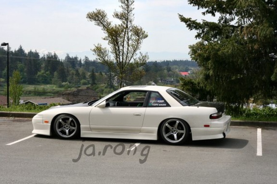 Nissan Silvia S13 диски Rays Gram Lights T57-RC R17 9J ET12 215/40 R18 9.5J