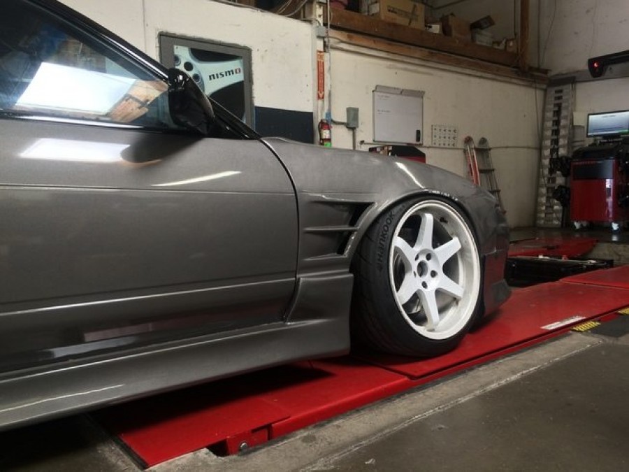Nissan 180SX/200SX/240SX S13 диски Varrstoen ES 2 R18 9.5J ET22 225/40