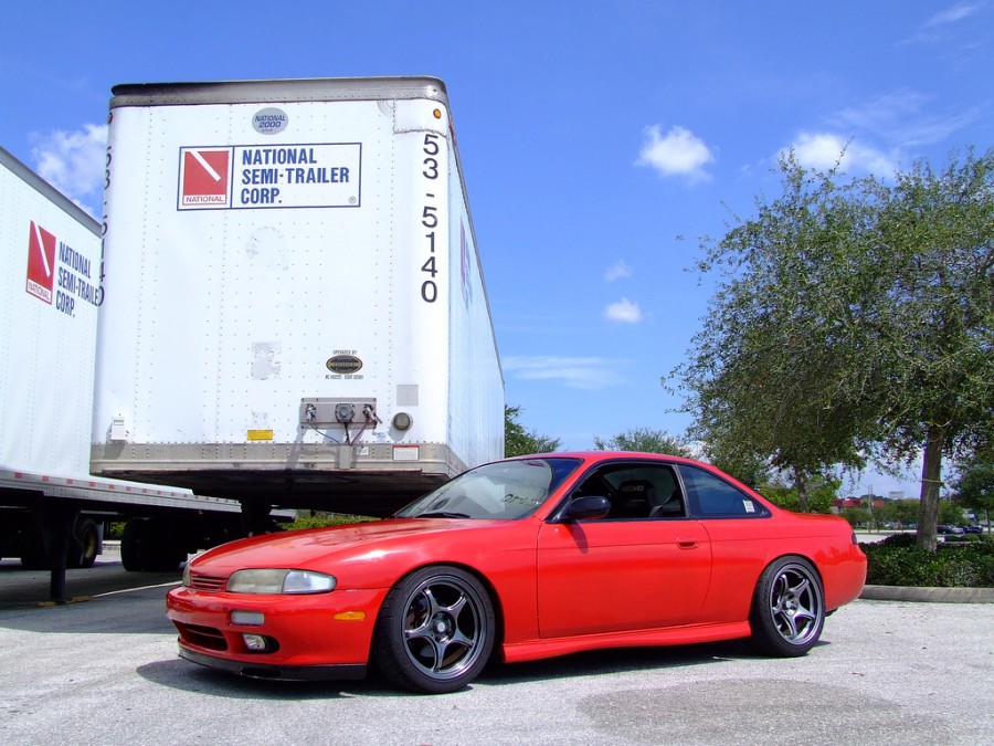 Nissan Silvia S14 диски 5Zigen FN01R-C R17 8J ET10 235/40 10J ET12 255/40 Longfellow 