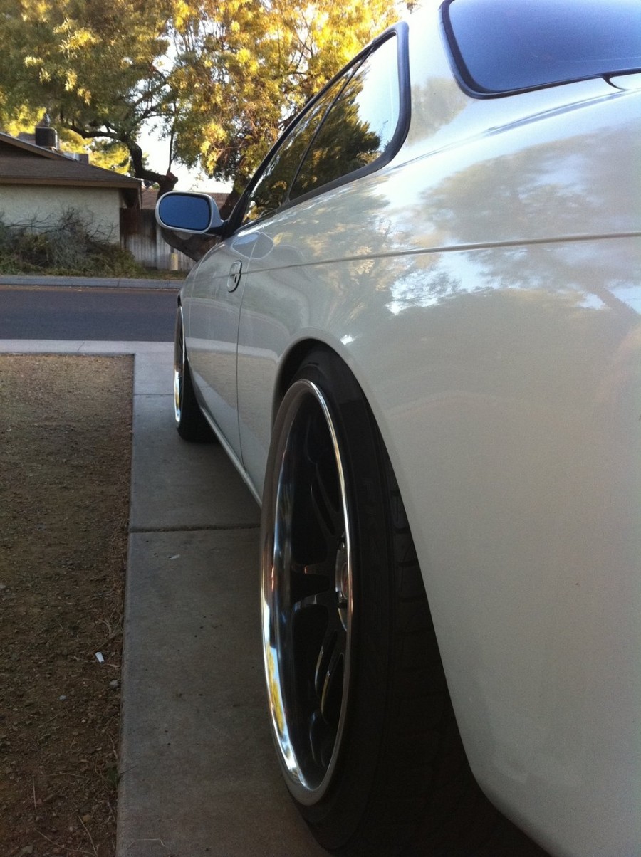 Nissan Silvia S14 диски Racing hart R19 9J ET26 225/35 10.5J 255/35