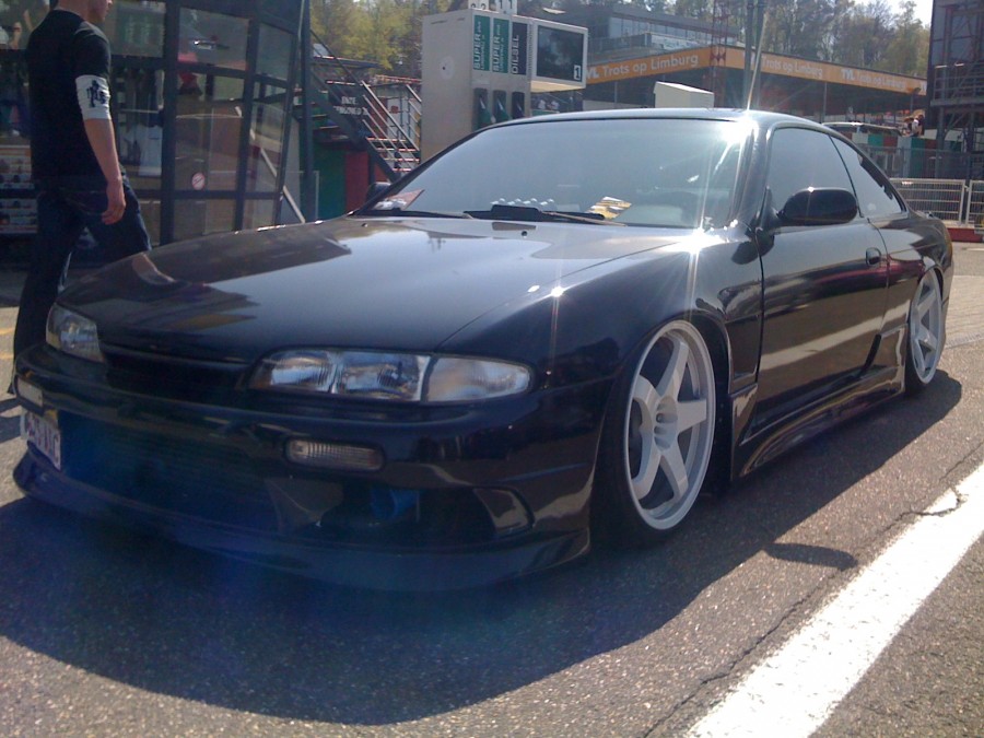 Nissan Silvia S14 диски Rota GTR R19 9J ET20 235/40 10J 245/40