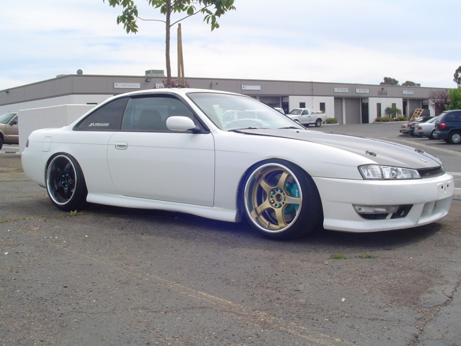 Nissan Silvia S14 диски Rays Gram Lights 57 Pro R18 10J ET2 215/40 225/40
