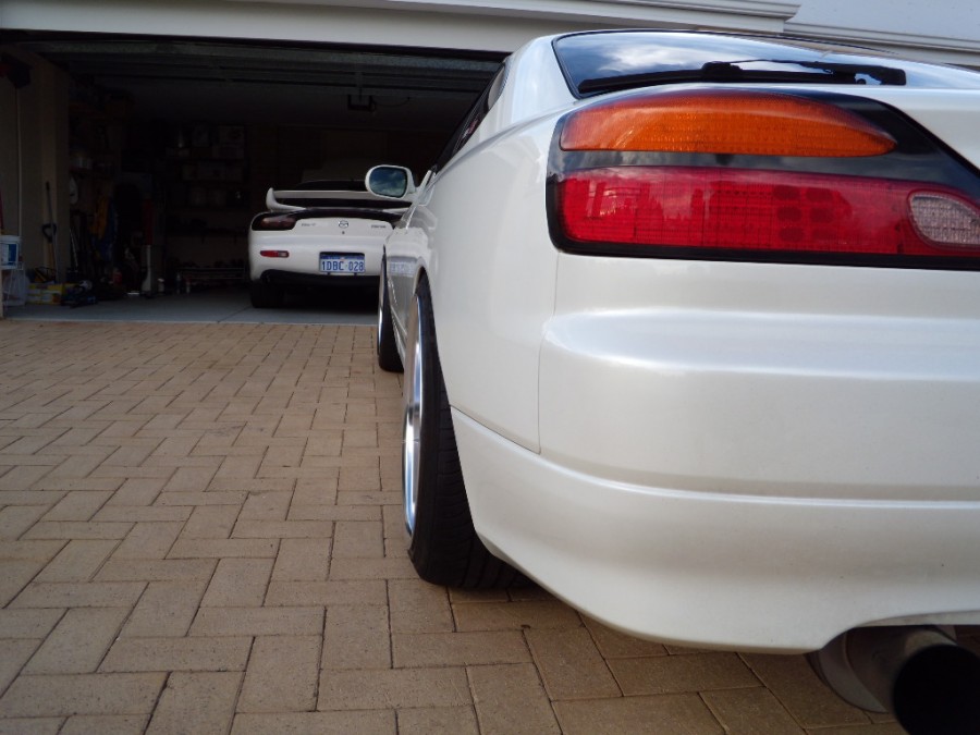 Nissan Silvia S15 диски Rays Gram Lights 57F Pro R18 9J ET24 225/40 10J ET34 235/40